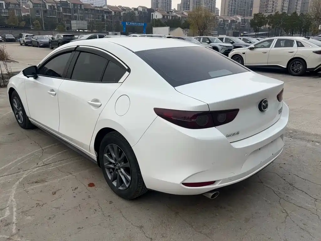 MAZDA 3 ANGKESAILA