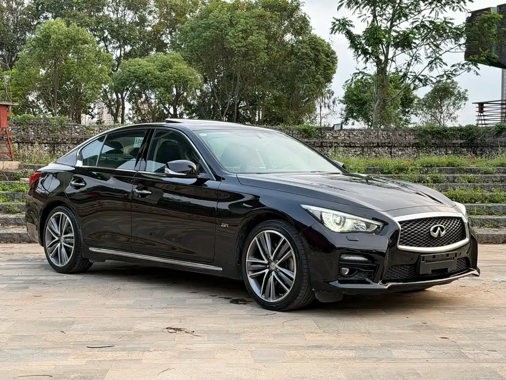 Infiniti Q50L 2015 2.0T Sport