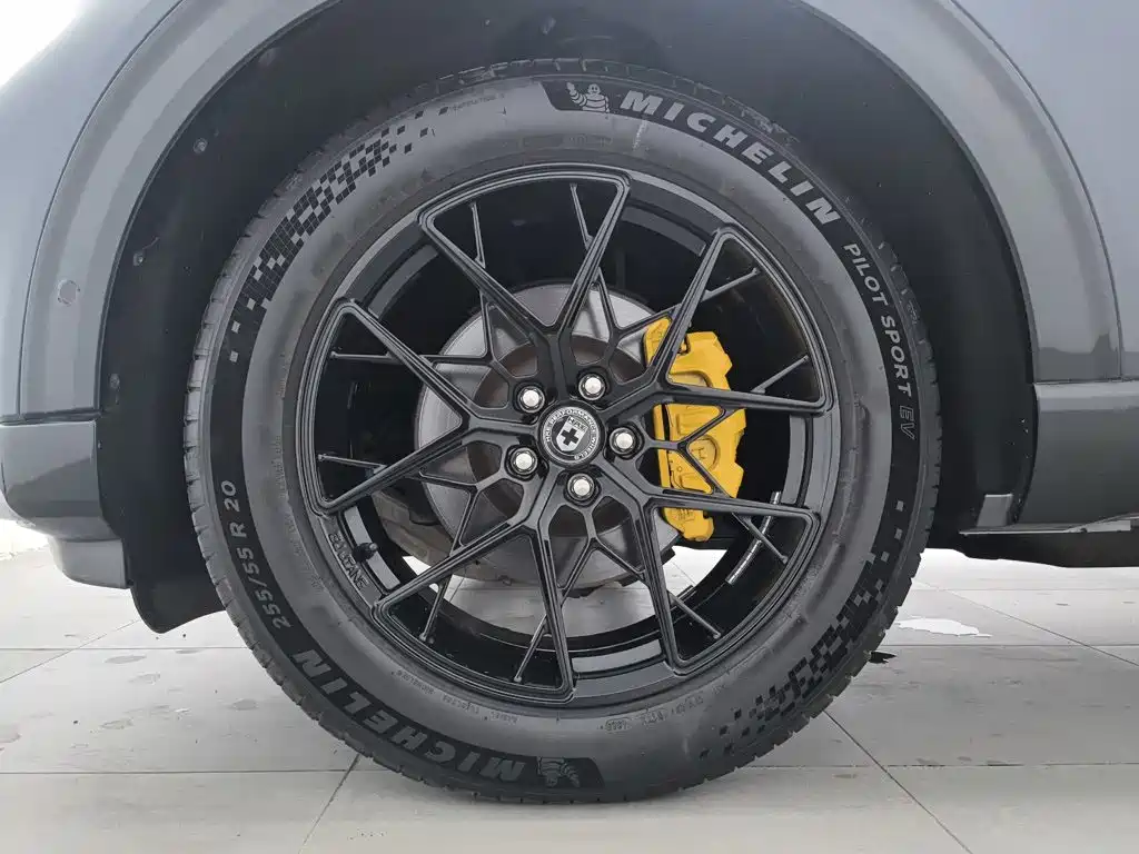 Ford Explorer — миниатюра 17