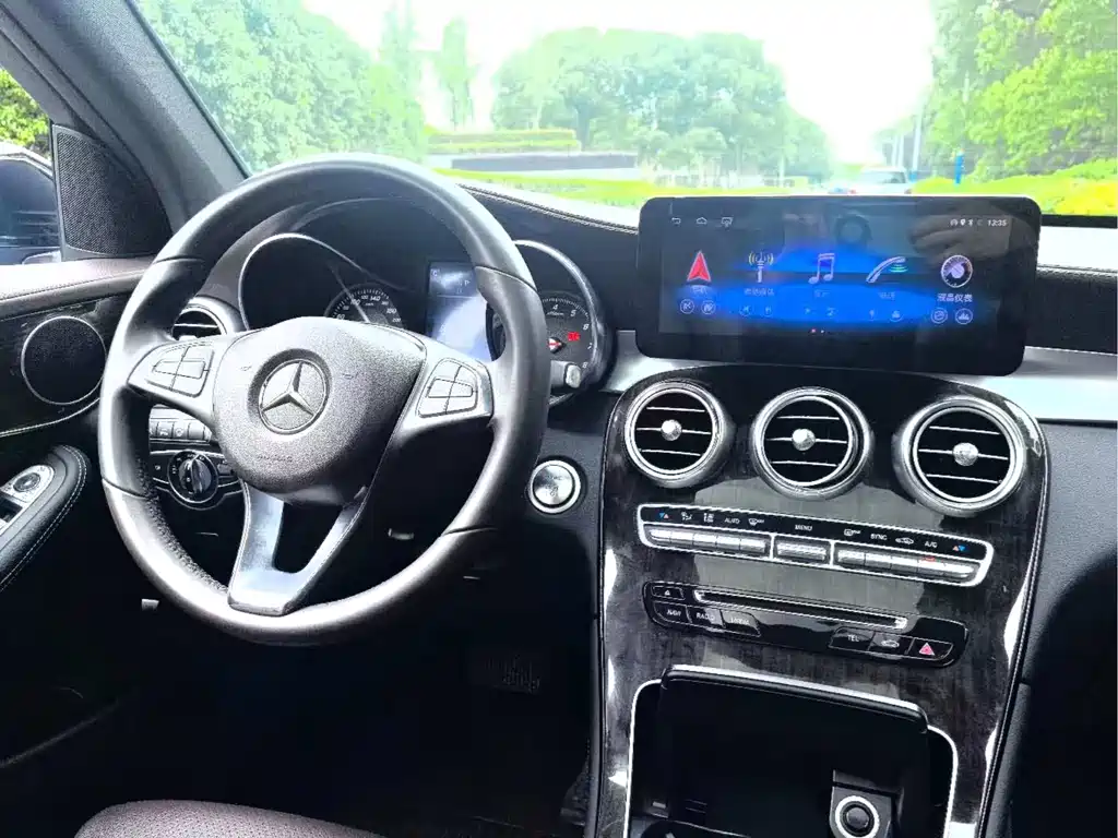 Mercedes-Benz GLC 2017 GLC 260 4MATIC Luxury