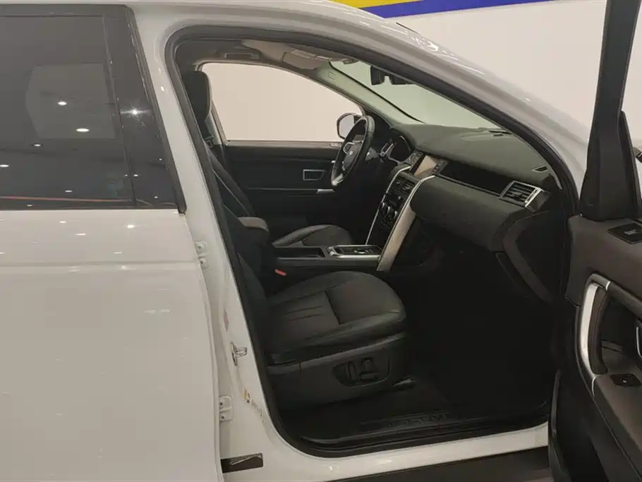 Land Rover Discovery Sport 2018 240PS SE