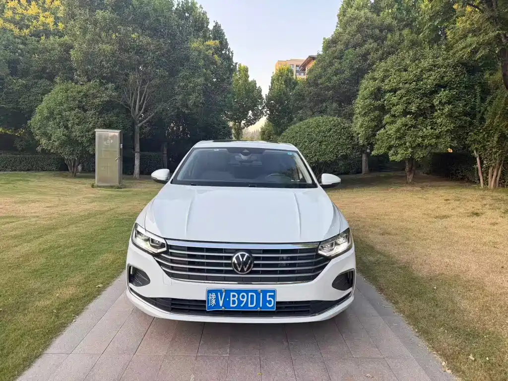 Volkswagen Lavida — миниатюра 2