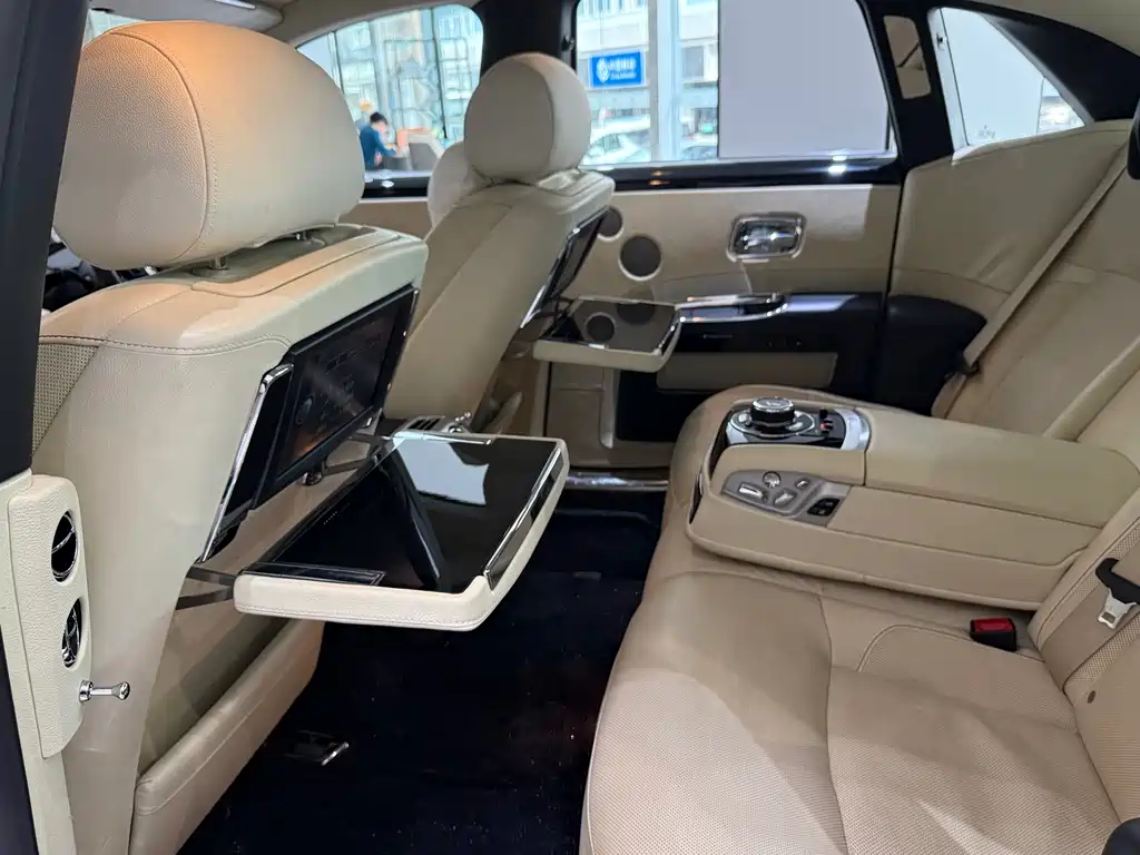 Rolls-Royce Ghost 2010 6.6T Standard