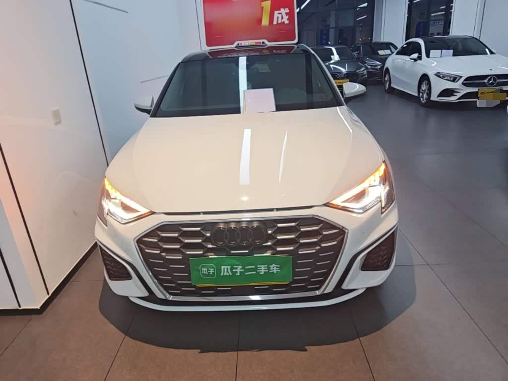 Audi A3 1.4 л 2024 г. Белый, пробег 27799 км