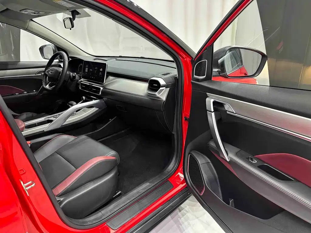 Geely Binyue — миниатюра 19
