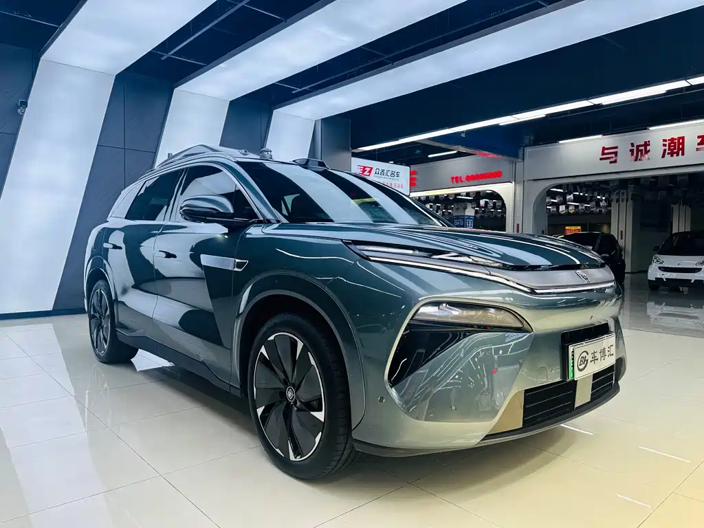 BYD Tang L - фото 3