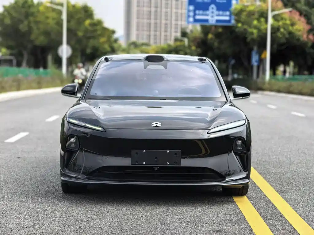 NIO ET5T — миниатюра 2
