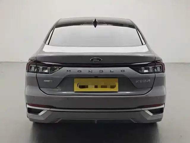 Ford Mondeo — миниатюра 8