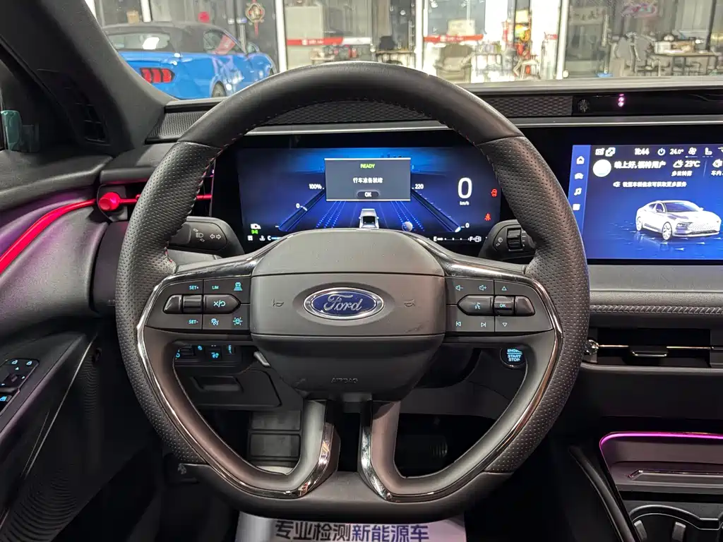 Ford Mondeo — миниатюра 8