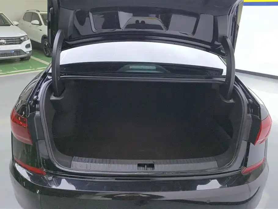 Volkswagen Passat 2023 330TSI Elite