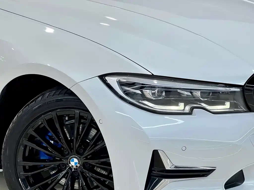 BMW 3 Series — миниатюра 7