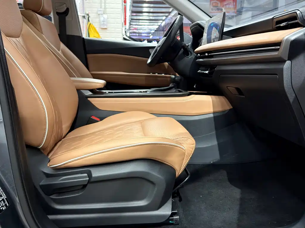 Wuling Jiachen — миниатюра 24