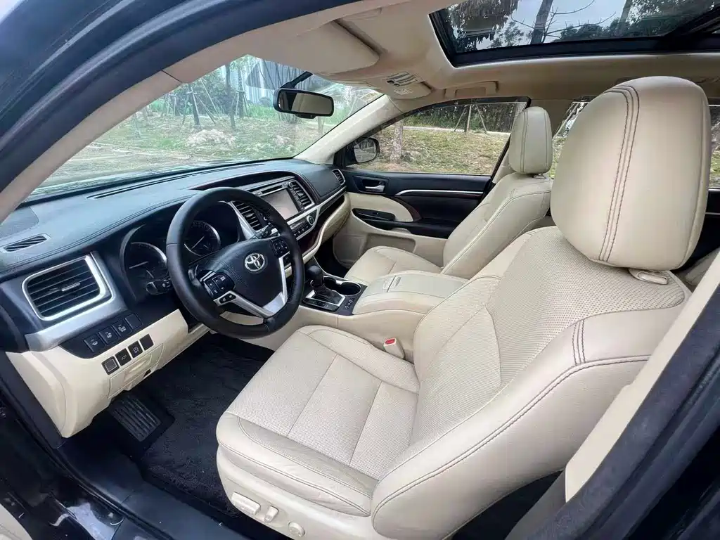 Toyota Highlander — миниатюра 10