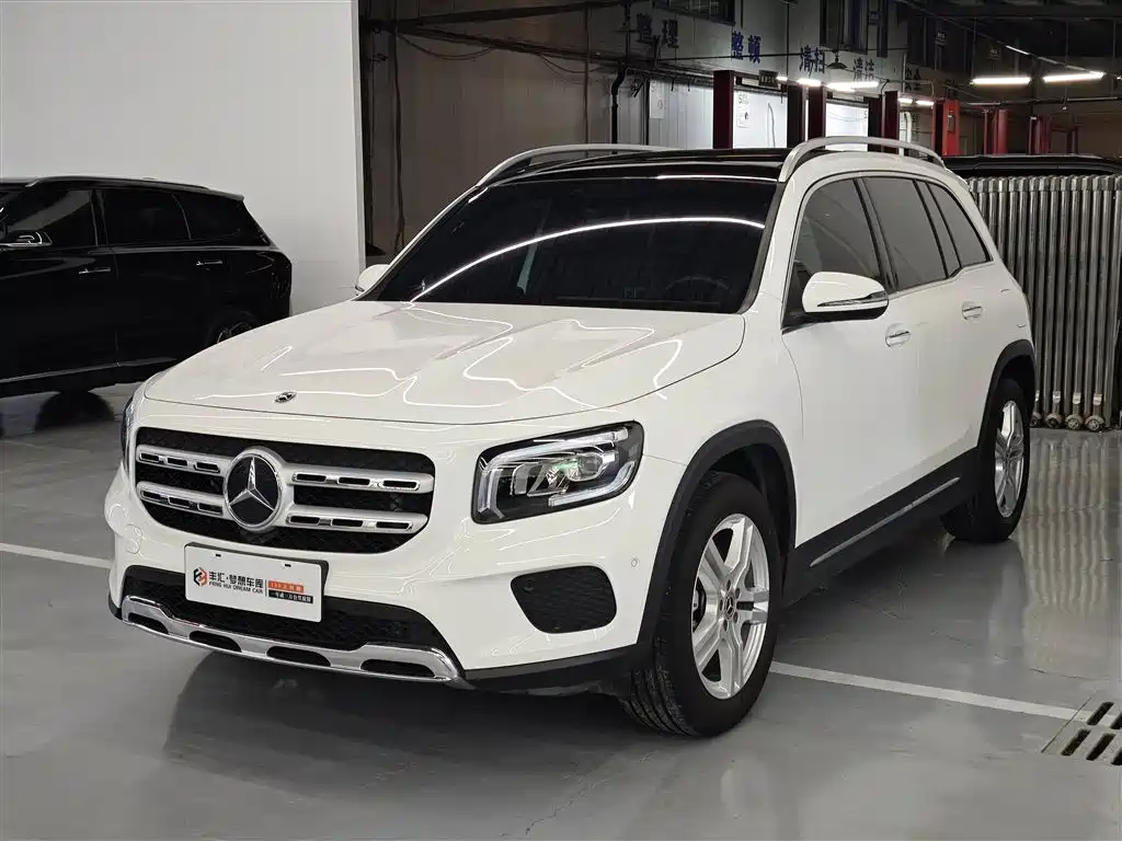Mercedes-Benz GLB 2021