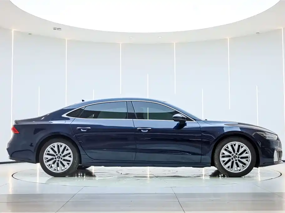Audi A7L 2024 45TFSI S-line