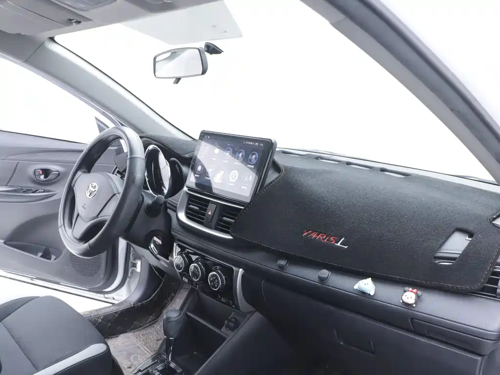 TOYOTA YARIS L ZHIXUAN