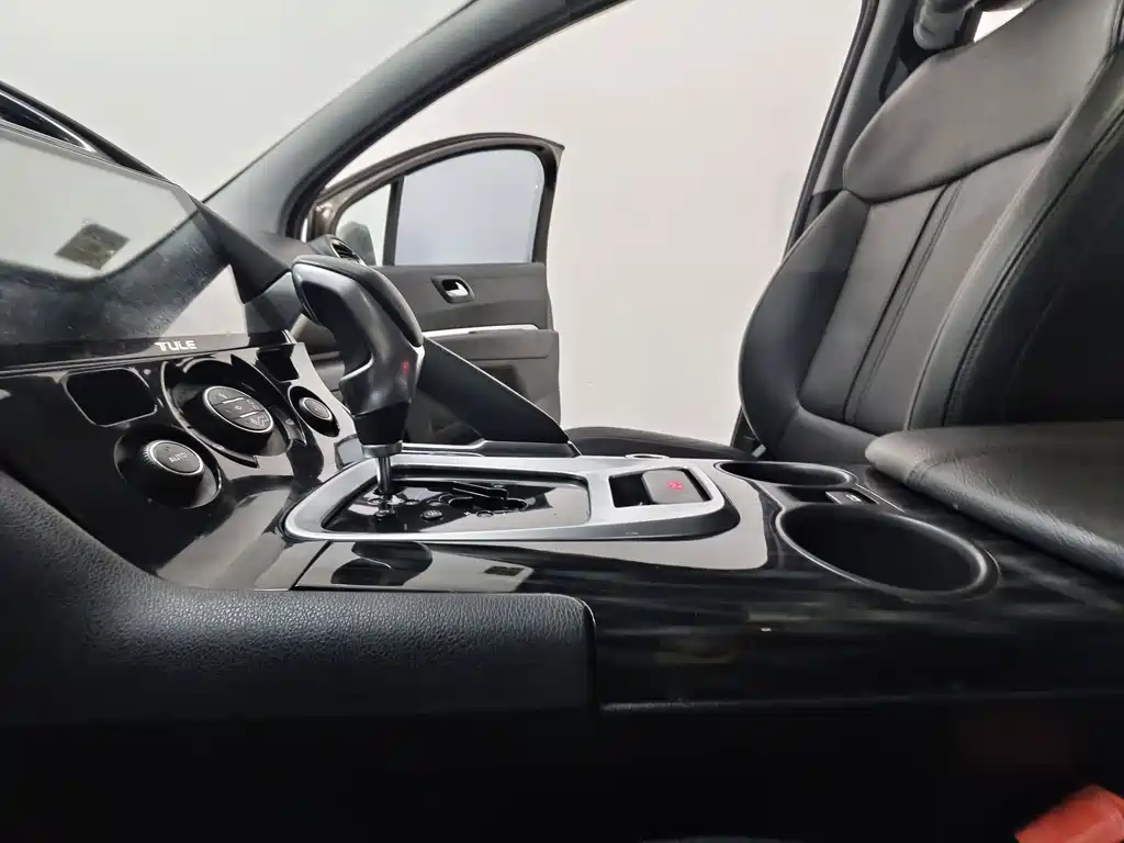 Peugeot 3008 — миниатюра 12