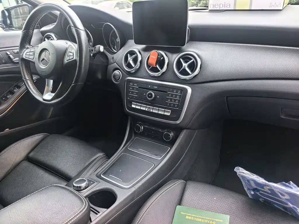 Mercedes-Benz GLA — миниатюра 6