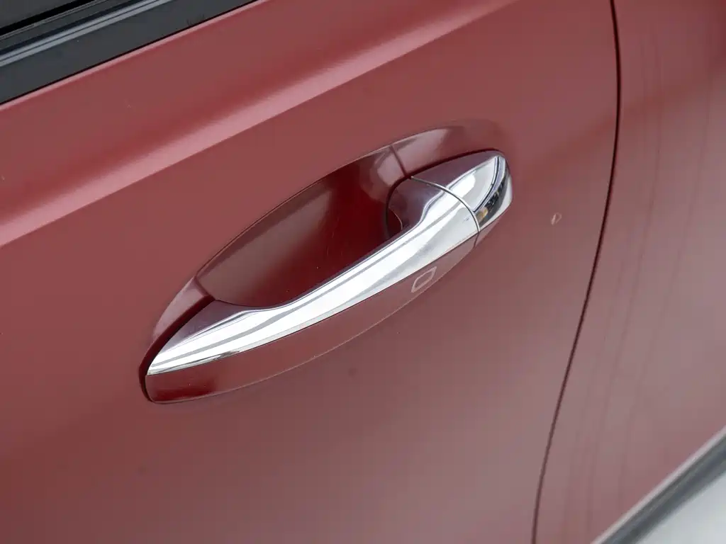 MERCEDES-BENZ GLB AMG