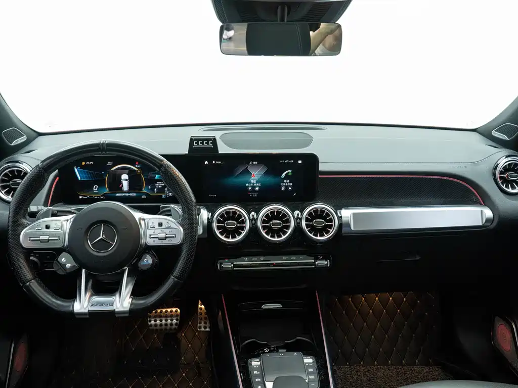 MERCEDES-BENZ GLB AMG