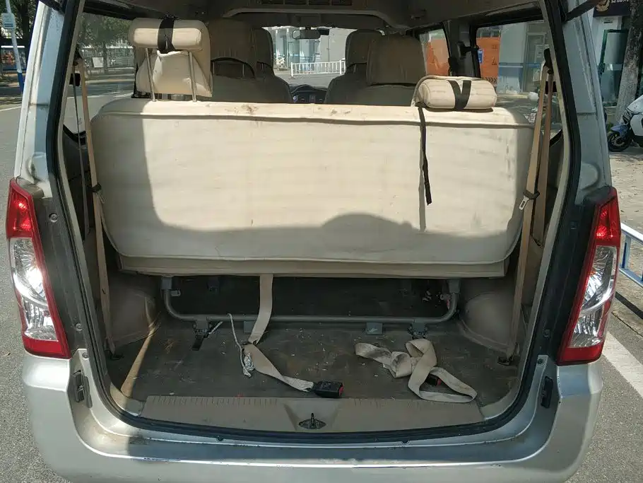 Wuling Rongguang — миниатюра 4