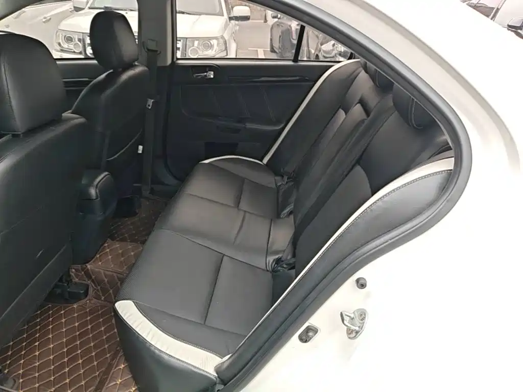 Mitsubishi Lancer EX — миниатюра 17