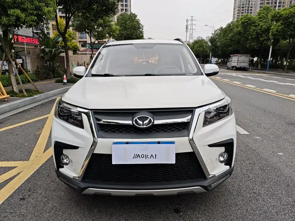 BAIC HUANSU BAIC MAGIC SPEED S5