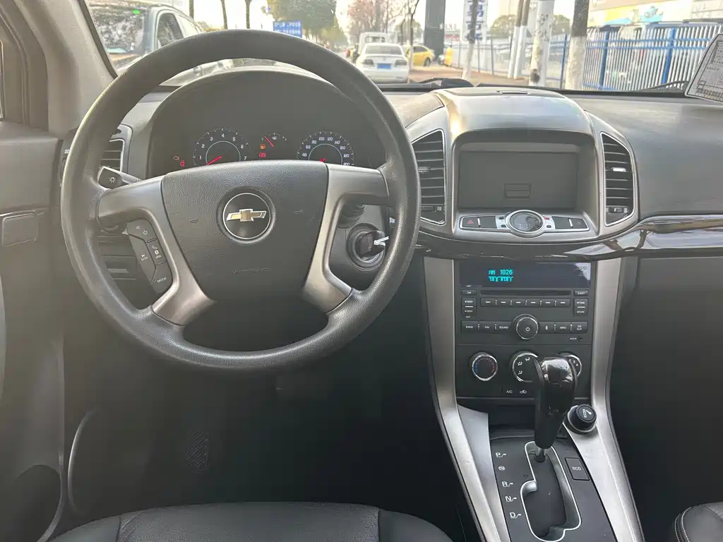 Chevrolet Captiva — миниатюра 8