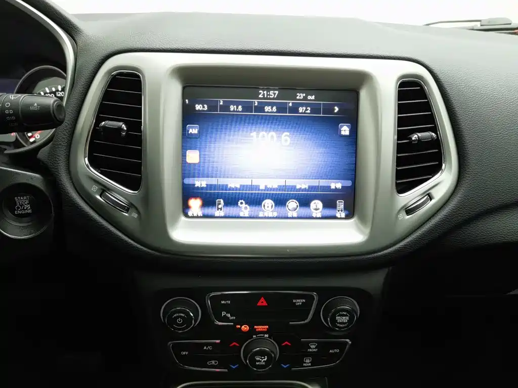 Jeep Compass — миниатюра 12