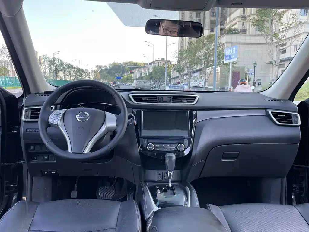 Nissan X-Trail — миниатюра 12