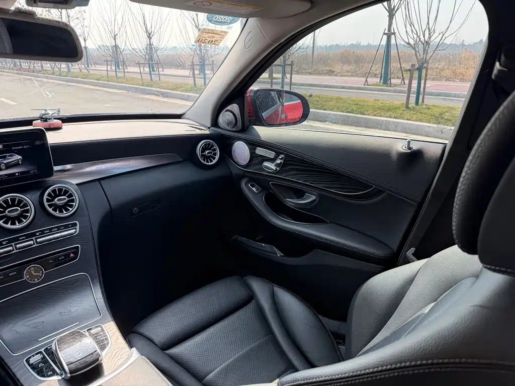 MERCEDES-BENZ C CLASS