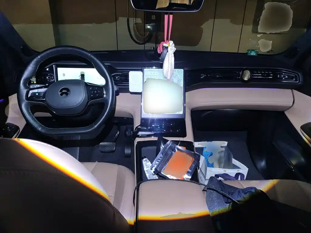 NIO ES8 — миниатюра 5