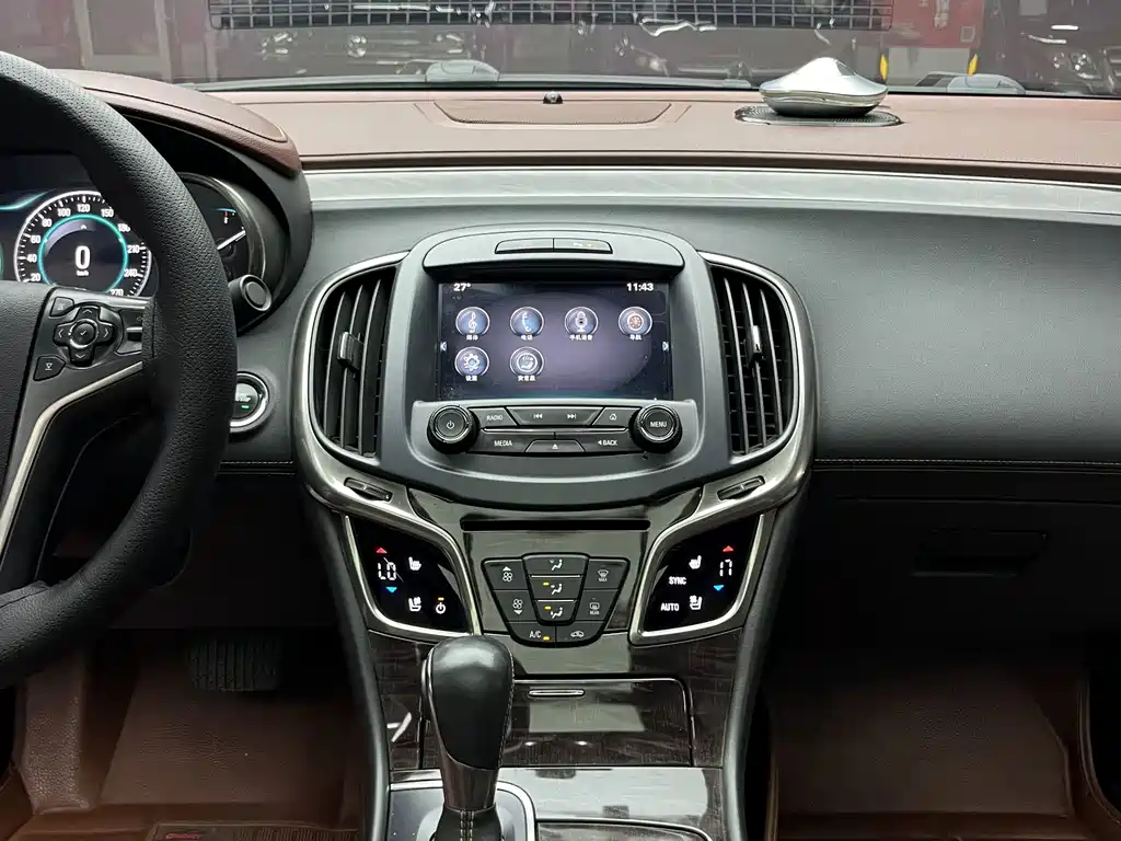 Buick LaCrosse — миниатюра 20