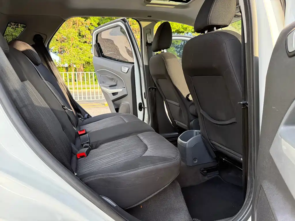 Ford EcoSport 2013 1.5L AT Luxury