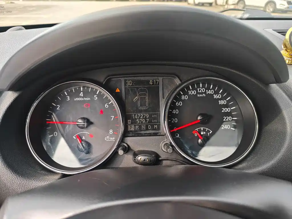 Nissan Qashqai — миниатюра 12