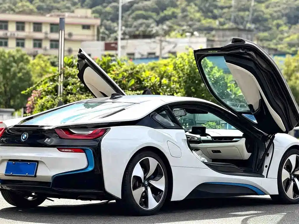 BMW i8 — миниатюра 4