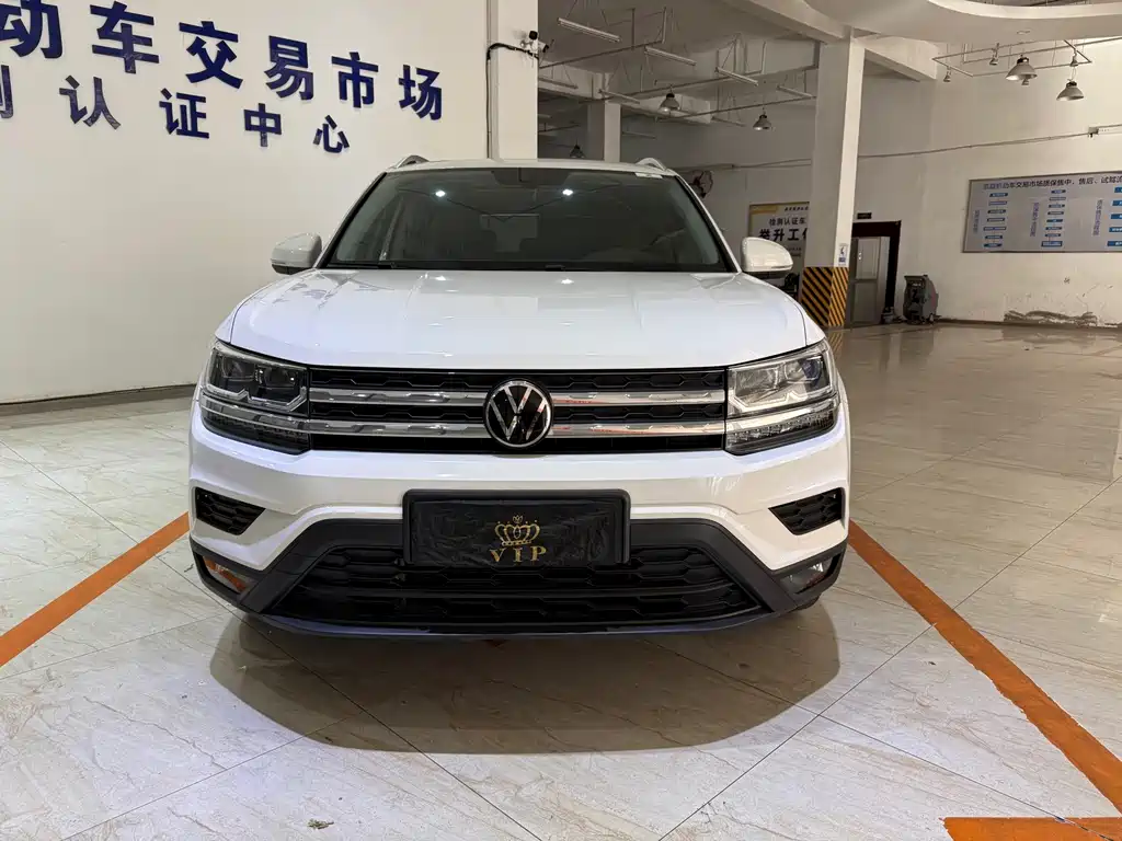Volkswagen Tharu — миниатюра 2