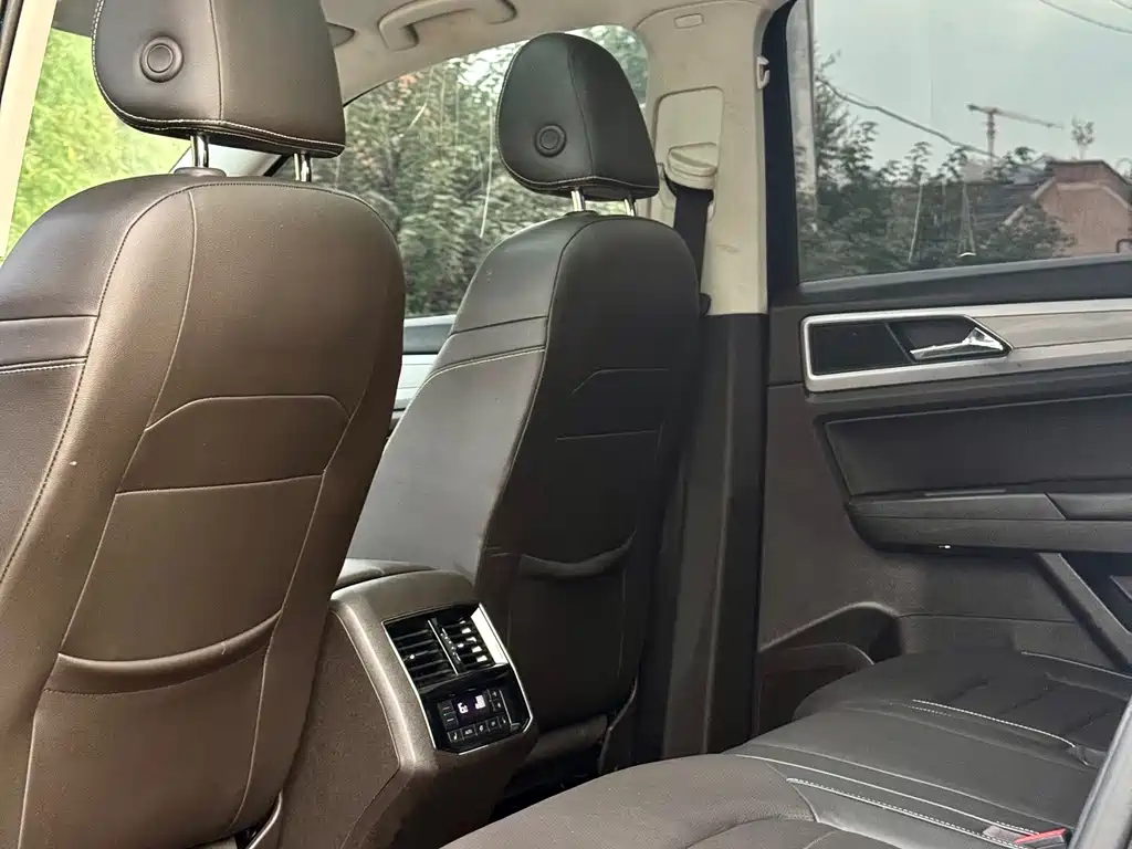 Volkswagen Teramont — миниатюра 6