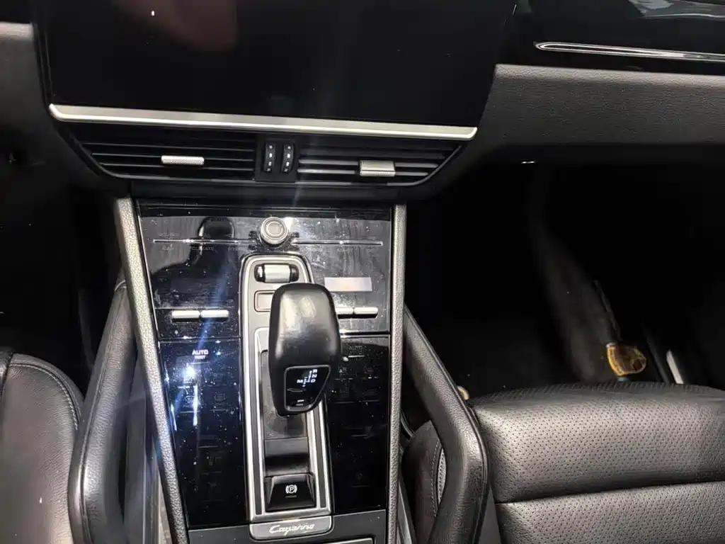 Porsche Cayenne Hybrid — миниатюра 3