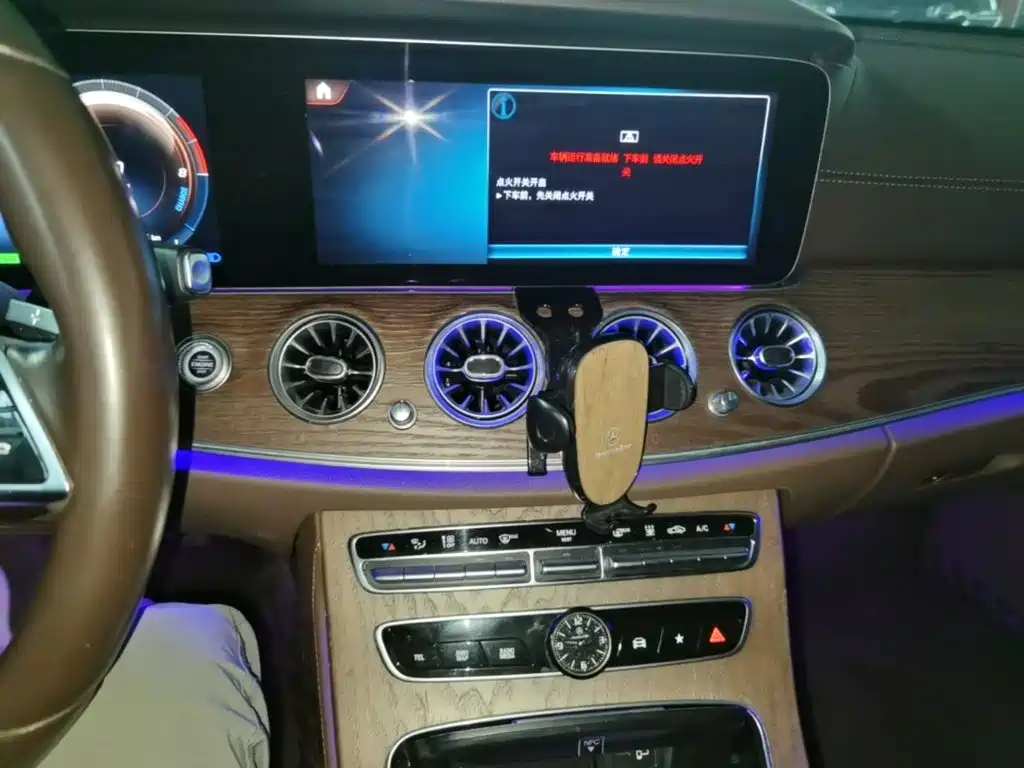 Mercedes-Benz E-Class New Energy — миниатюра 13