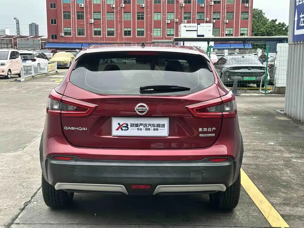 Nissan Qashqai — миниатюра 5