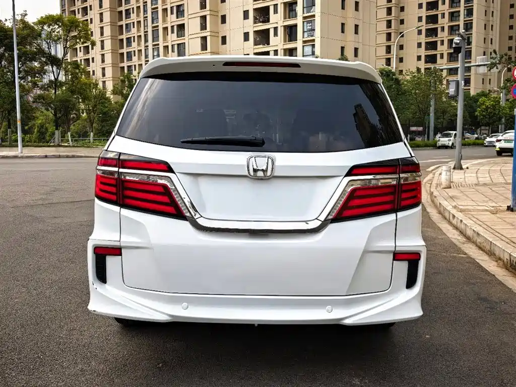 Honda Elysion 2016 2.4L Luxury