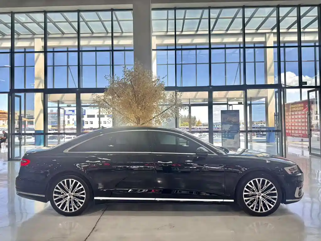 Audi A8 — миниатюра 8