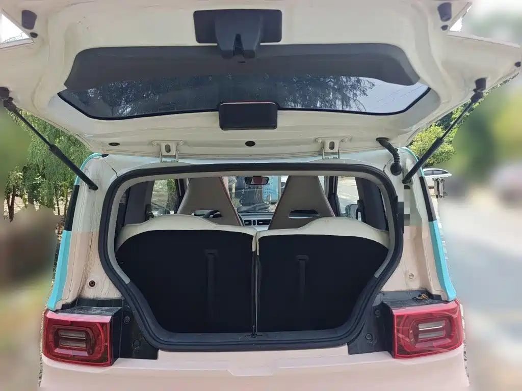 Wuling MINIEV — миниатюра 20