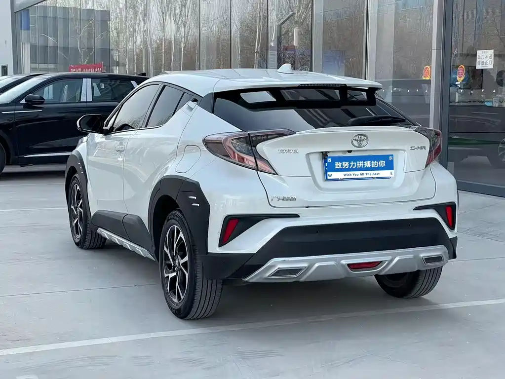TOYOTA C HR