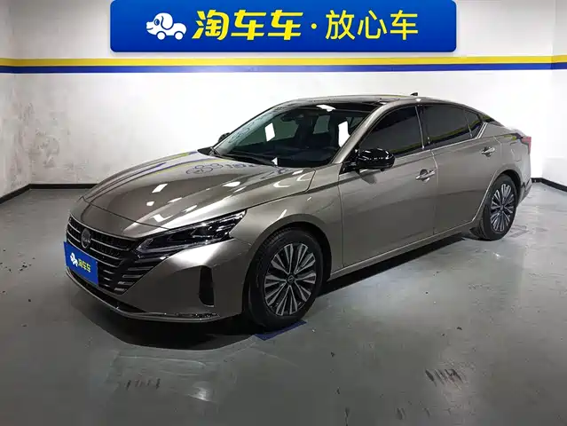 NISSAN TEANA 2024