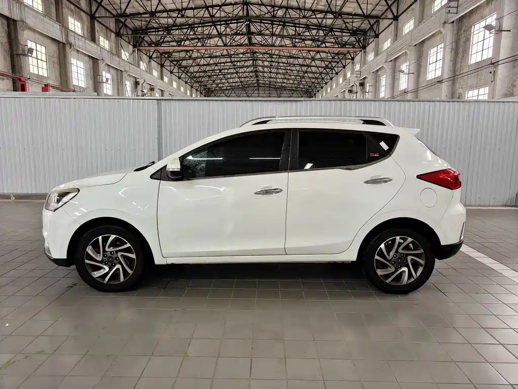 JAC Refine S2 — миниатюра 3