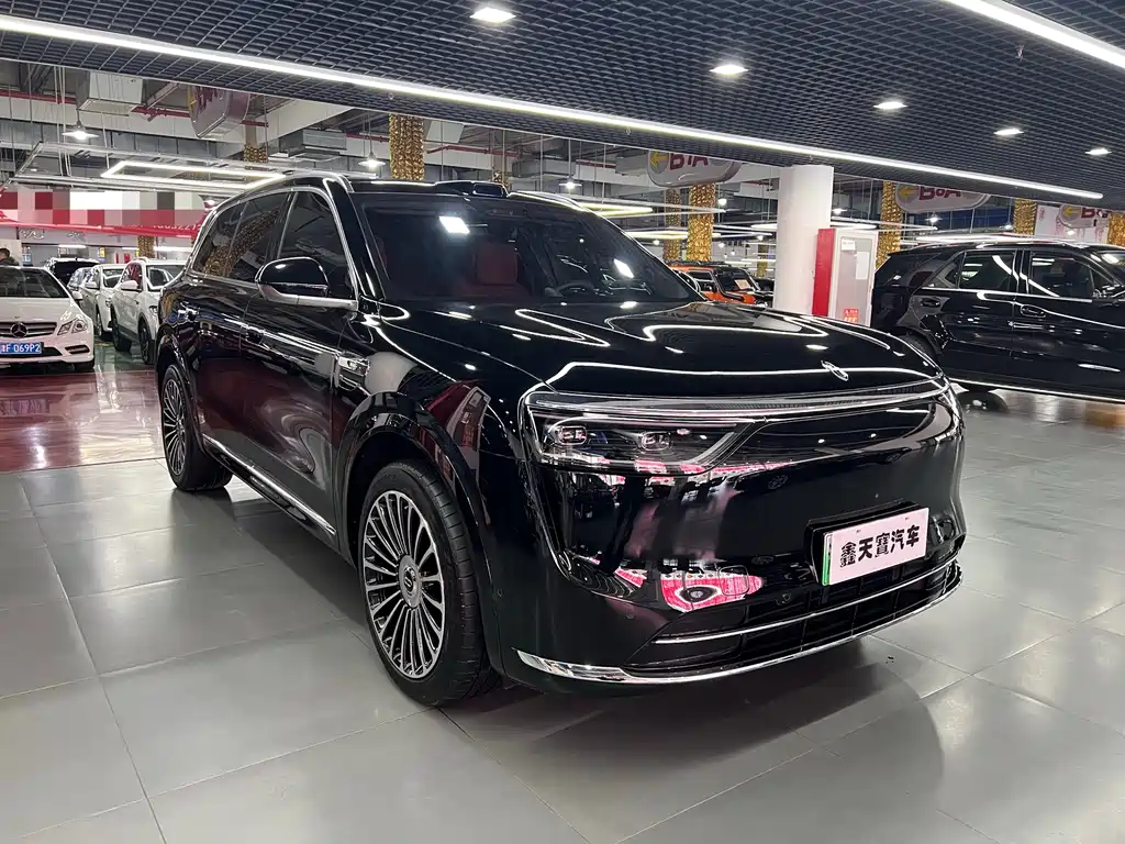 AITO ASK THE WORLD M8