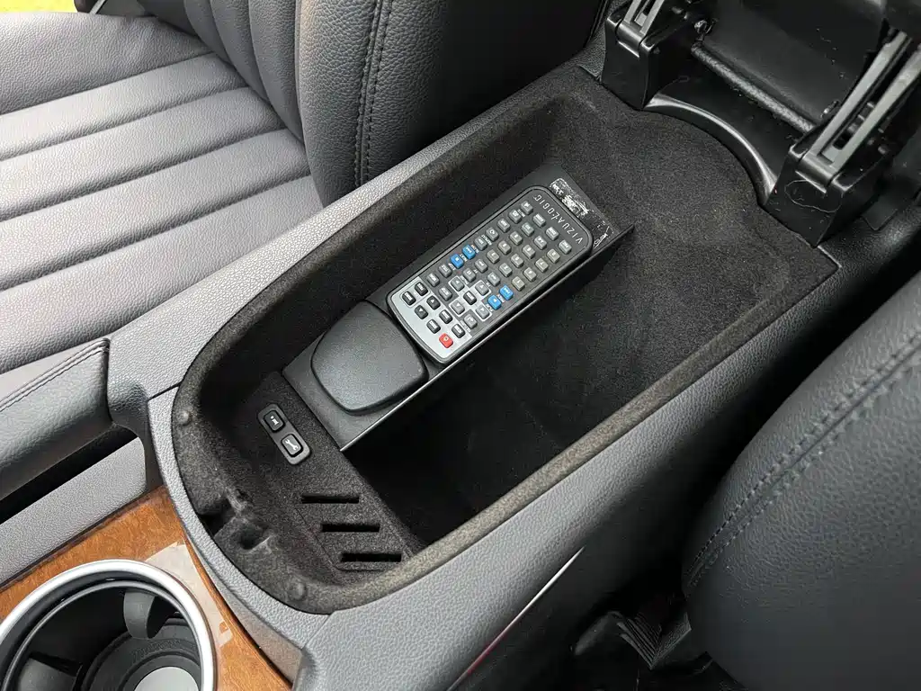 Mercedes-Benz M-Class — миниатюра 19