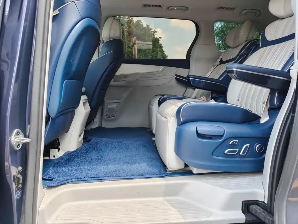 Roewe iMAX8 — миниатюра 5
